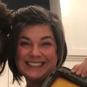 Meet your Posher, Leslie